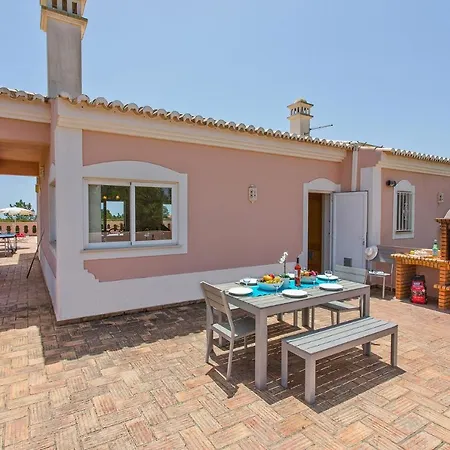 Villa Ocean View By *